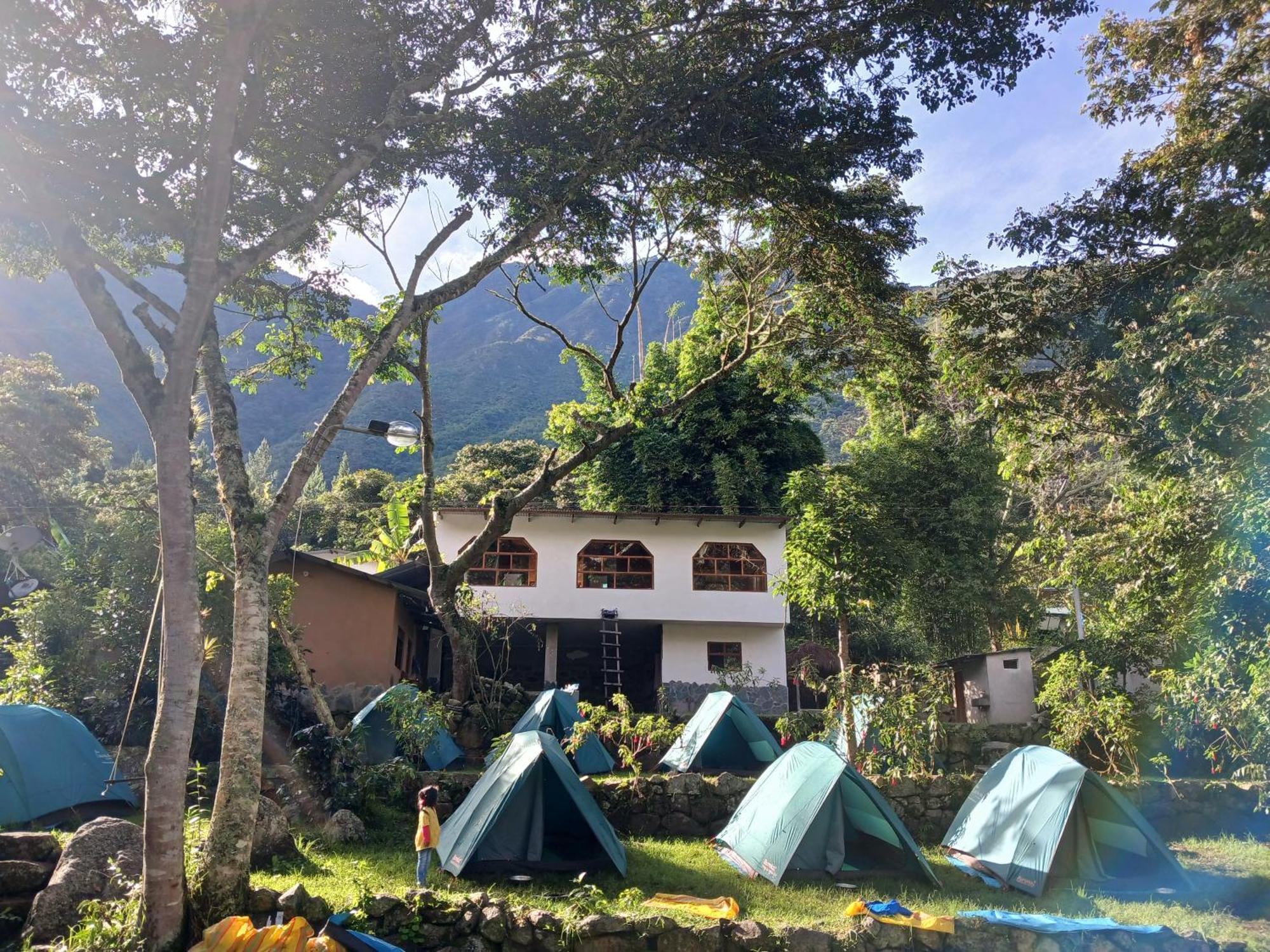 Lia B&B Lucmabamba Sahuayaco エクステリア 写真