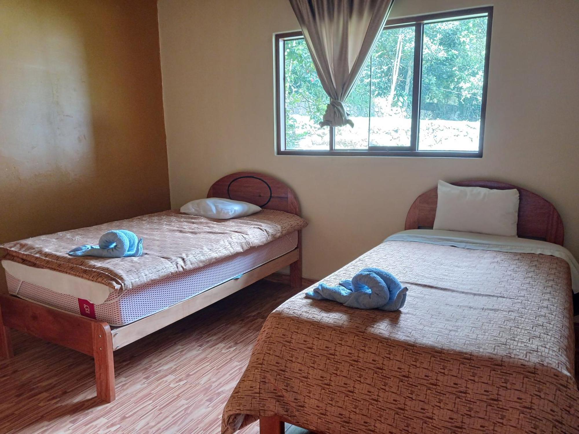 Lia B&B Lucmabamba Sahuayaco エクステリア 写真